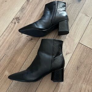 Women’s Nine West Black Pointed Toe Ankle Boots Size 7